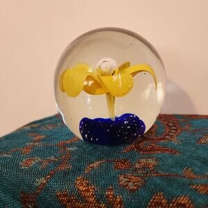 Vintage Glass Paperweight Blue Yellow Lily Flower Controlled Bubbles 3 Inch